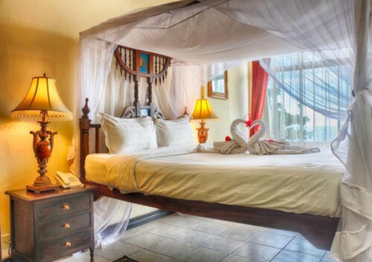 Africa House Zanzibar Bed & Breakfast Bagian luar foto